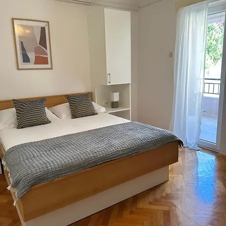 Apartment Olga 1 *