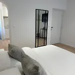 Olga 1 * Makarska
