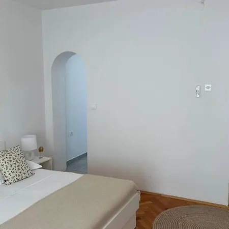 Olga 1 * Makarska