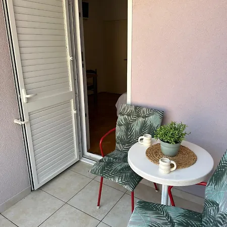 Olga 1 * Makarska