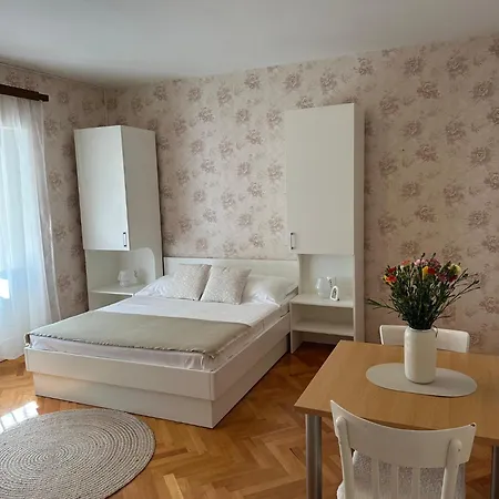 Olga 1 Apartment