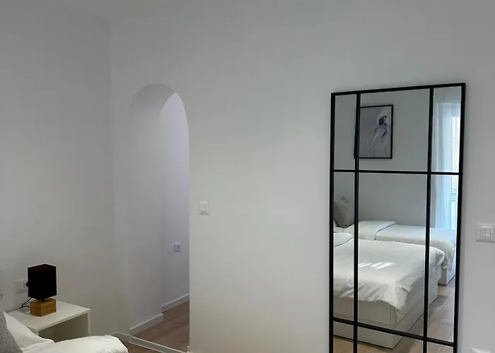 Olga 1 * Макарска