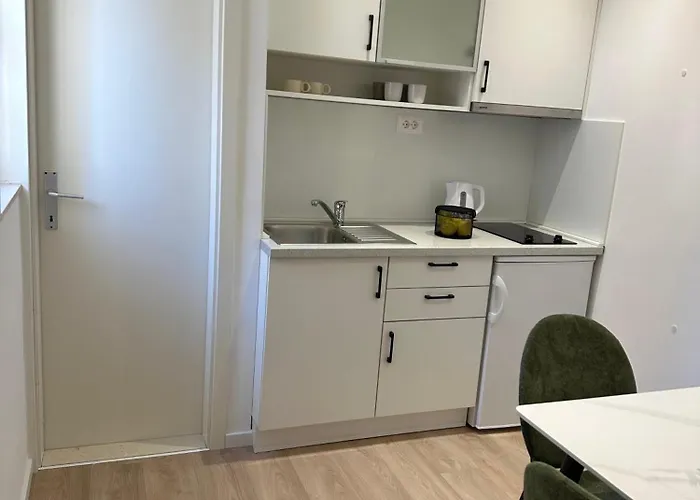 Olga 1 Макарска