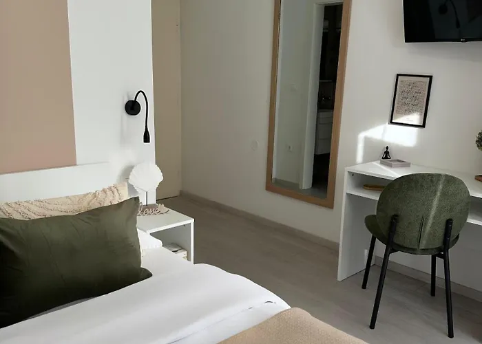 Olga 1 * Макарска